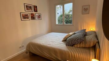1 chambre, fer et planche à repasser, Wi-Fi, draps fournis