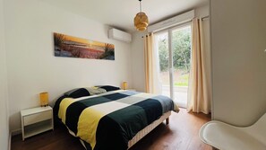 1 chambre, fer et planche à repasser, Wi-Fi, draps fournis