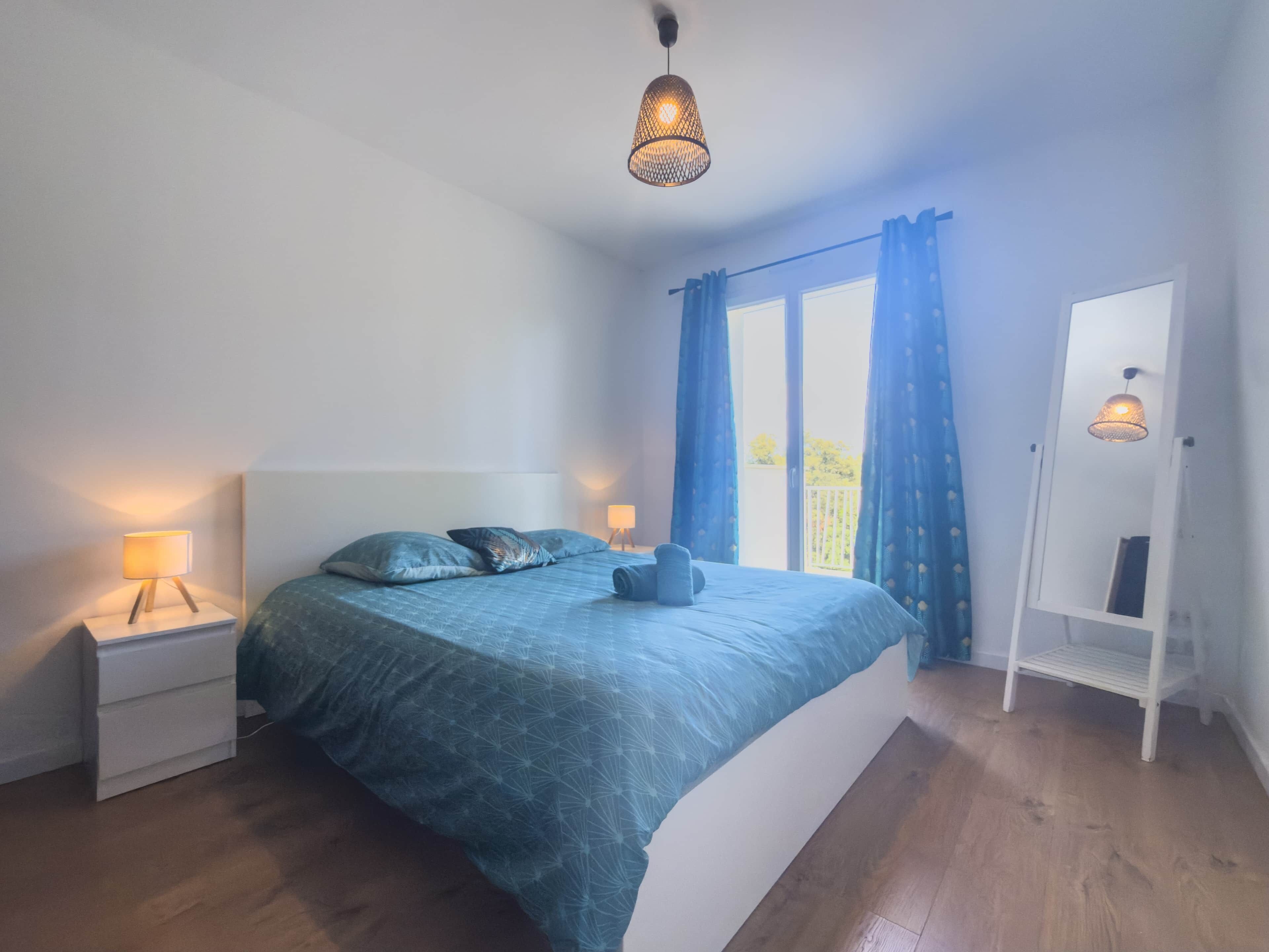 2 slaapkamers, een strijkplank/strijkijzer, wifi, beddengoed