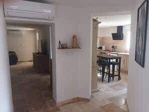Interior - Très Beau Meublé Vacance, Clim Jacuzzi, Jardin,tout Confort ! (Brignoles)