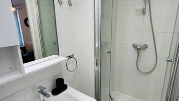 Hair dryer, towels
