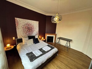 2 Schlafzimmer, Schreibtisch, Internetzugang, Bettwäsche