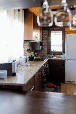 Micro-ondes, four, plaque de cuisson