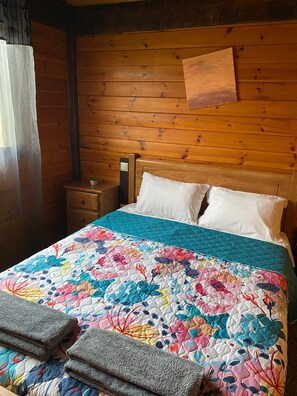 2 間睡房、熨斗/熨衫板、Wi-Fi、床單