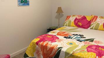 2 bedrooms, bed sheets