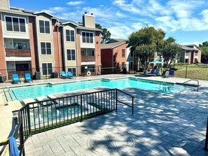 Pool - 25% OFF New 2BD - Pool - DFW South 183/161 - I041 (Irving)