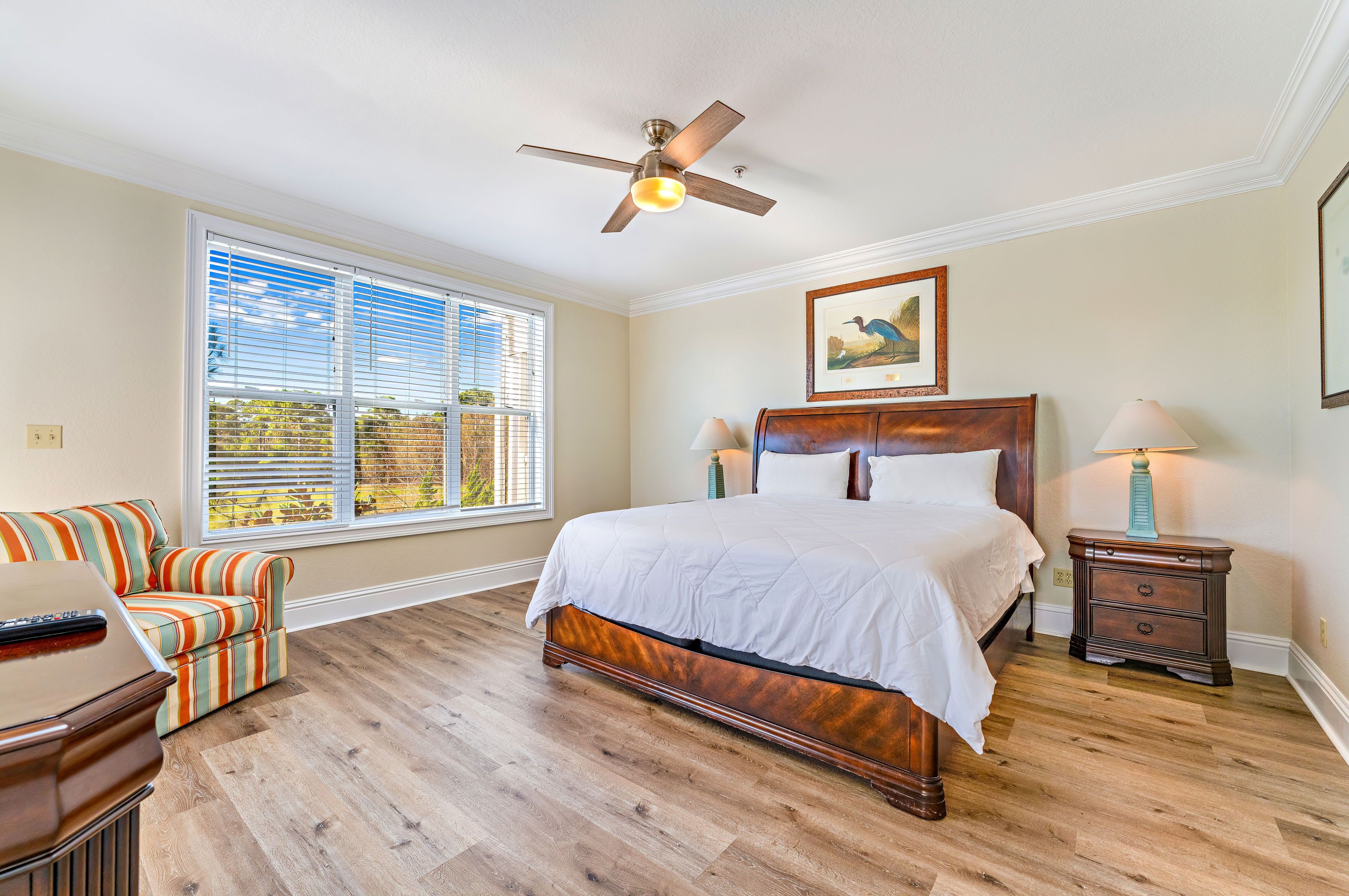 2 bedrooms, in-room safe, iron/ironing board, free WiFi