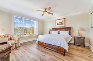 2 bedrooms, in-room safe, iron/ironing board, free WiFi - Tee Time Tranquility 2b/2b (Carrabelle)