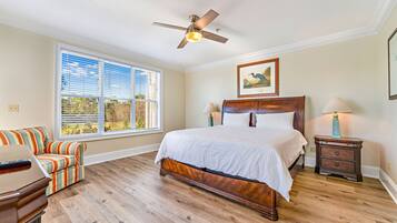 2 bedrooms, in-room safe, iron/ironing board, Internet