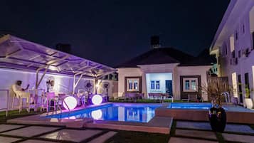 Apartment | Pool | Outdoor pool