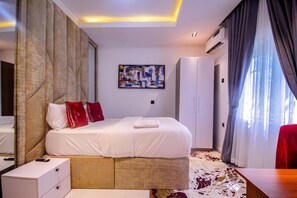 Apartemen | 3 kamar tidur, setrika/meja setrika, Wi-Fi gratis, dan seprai linen