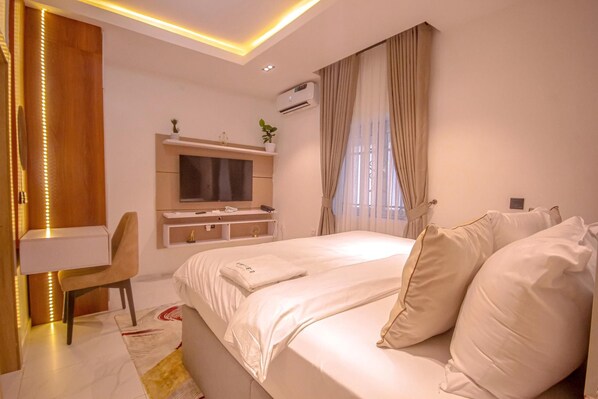Apartment | 3 bedrooms, free WiFi, bed sheets