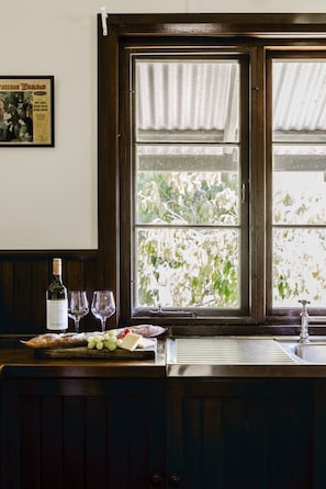 Interior - Coastal country charm in the heart of Margaret river (Rosa Brook)