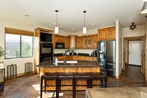 Fridge, microwave, oven, stovetop - Prescott's #1 Luxe Mountain Sanctuary | Cozy Spa | Golf | Majestic Views (Prescott)