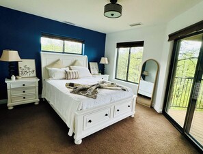 4 bedrooms, desk, iron/ironing board, travel cot