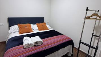 Appartement Royal, vue établissement | Wi-Fi gratuit, draps fournis