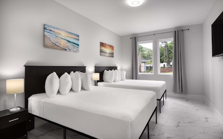 Room. Ocean Escape Condos North