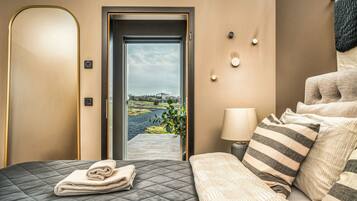 4 Schlafzimmer, Schreibtisch, BĂŒgeleisen/BĂŒgelbrett, kostenloses WLAN