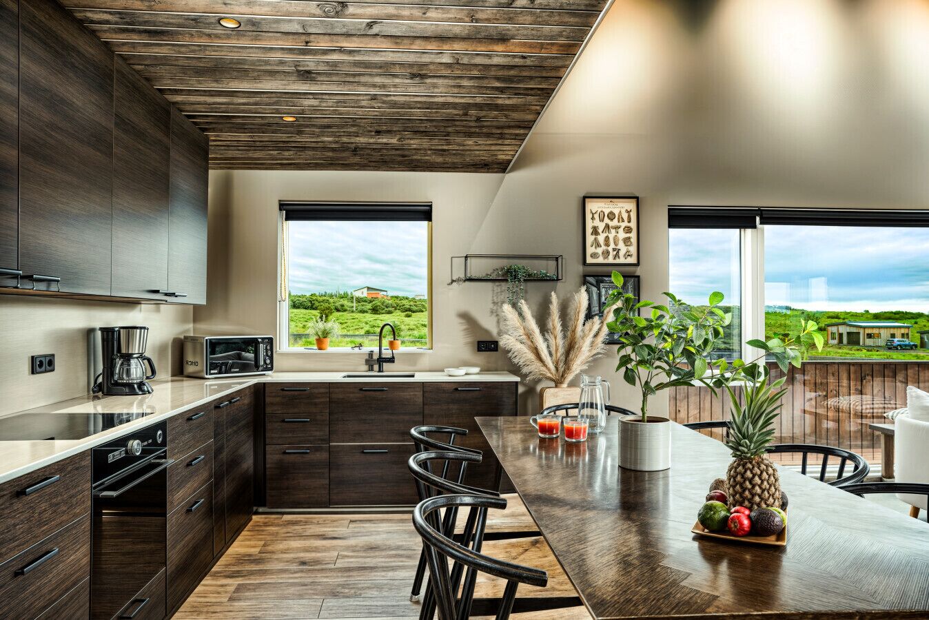 Geladeira, fogão, cooktop, lava-louças