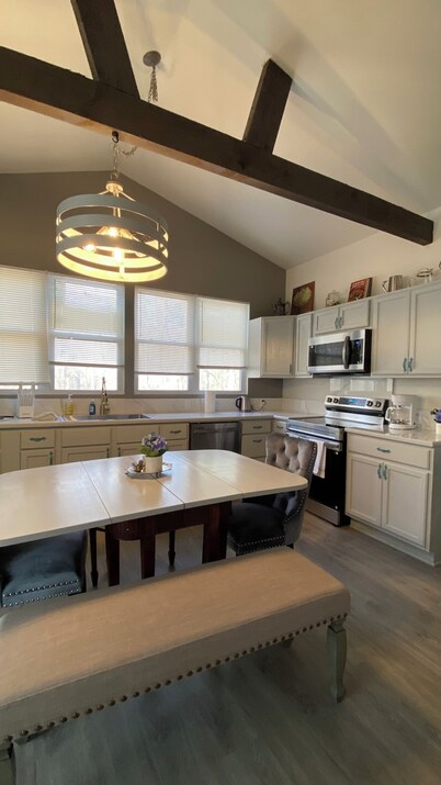 Secluded Riverfront Cabin with Skylights, Oak Trees & Dreamy Porch