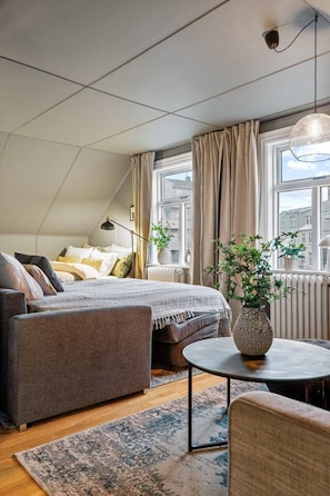 2 chambres, bureau, fer et planche à repasser, Wi-Fi gratuit