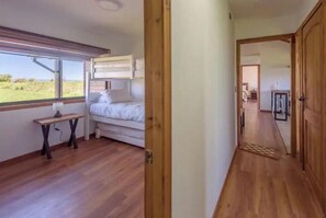 3 bedrooms, WiFi, bed sheets