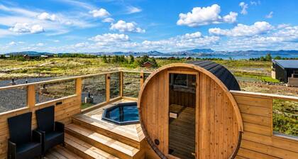 Hot-Tub/Sauna - Lake View - 2024 Built Cabin