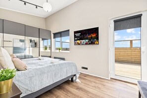Desk, iron/ironing board, free WiFi, bed sheets