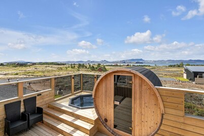 Þingvallavatn - Hot-Tub/Sauna - 2024 Built Cabin