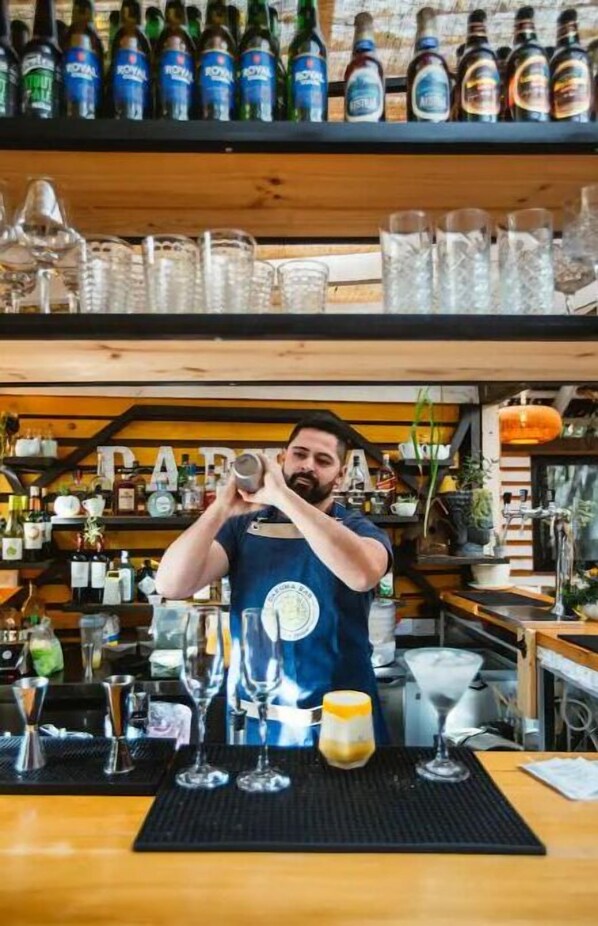 Bar (in der Unterkunft)