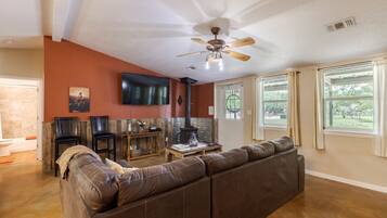 Smart TV, DVD player, video library