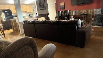 Smart TV, fireplace, DVD player, video library