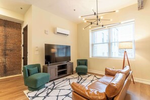 Nicht klassifiziertes Bild, 2 von 12, Schaltfläche