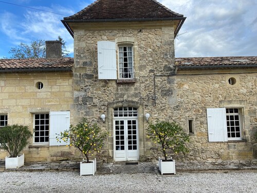 Grande Maison de Famille, Domaine de Saint Emilion. Environnement Exceptionnel