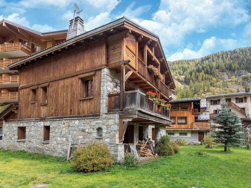 Casa-Chalet Brizolée avec vue sur le lac à Tignes
