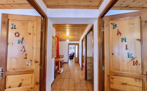 Unclassified image, 2 of 16, button - Casa-La Carotto Appartement pour 6 dans chalet (Molines-en-Queyras)