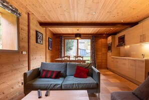 TV, DVD player - Casa-Chalet du Parc Cosy apartment in Tignes (Tignes)