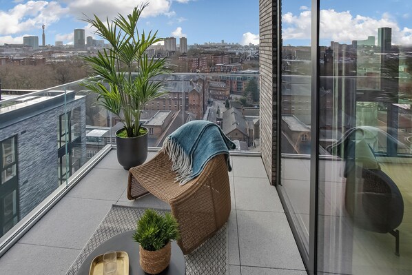 Apartment, 1 Bedroom, Non Smoking | Balcony - Enclave KX (London)