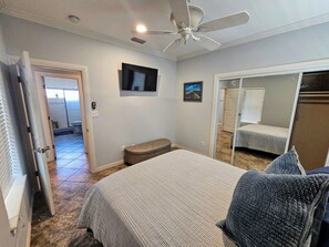 4 soveværelser, skrivebord, strygejern/strygebræt, Wi-Fi