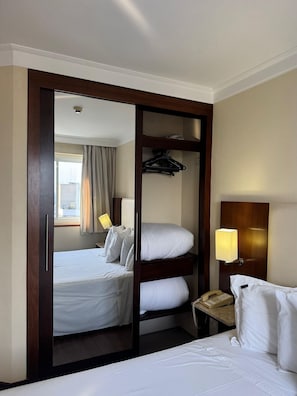 Comfort Apartment | 1 bedroom, iron/ironing board, free WiFi, bed sheets