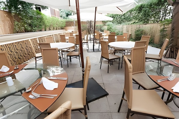 Comfort Apartment | Outdoor dining