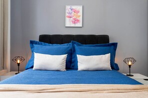 2 slaapkamers, een strijkplank/strijkijzer, wifi, beddengoed