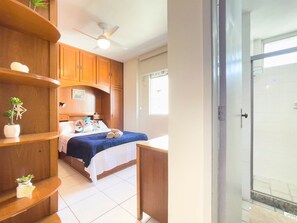 2 chambres, fer et planche à repasser, accès Internet, draps fournis
