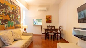 Unclassified image, 5 of 23, button - Ipanema: Comfortable 2-Bedroom, Beachside (Rio de Janeiro)
