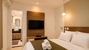 3 bedrooms, iron/ironing board, WiFi - Confortável 3Qts: Vista Lateral Mar (Rio de Janeiro)
