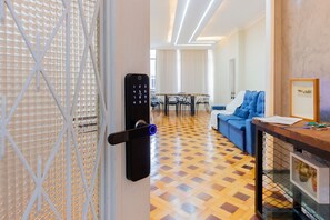 Interior - By the Beach between Copacabana and Ipanema (Rio de Janeiro)