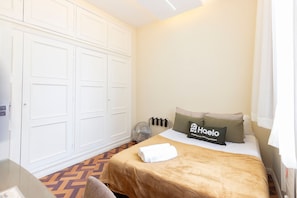 4 Schlafzimmer, Bügeleisen/Bügelbrett, Internetzugang, Bettwäsche