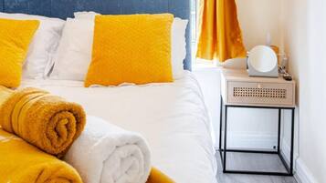 3 bedrooms, iron/ironing board, free WiFi, bed sheets