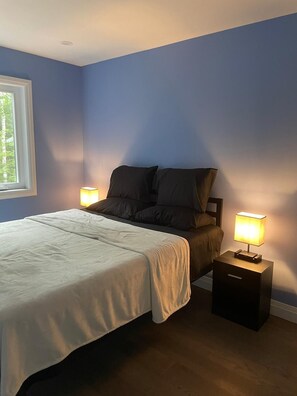 4 bedrooms, WiFi, bed sheets