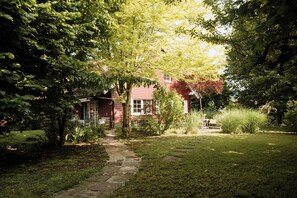 Exterior - Charming Cottage with Garden and Fireplace (Stein am Rhein)